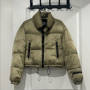 URBAN OUTFITTERS - BDG Khaki Puffer Jacket